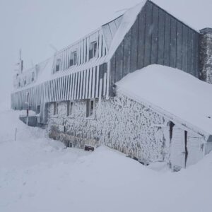 Zima na Chate gen. M. R. Štefánika v Nízkych Tatrách