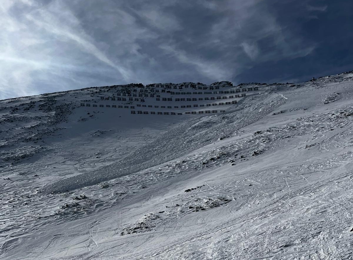 Lavína v Lomnickom sedle