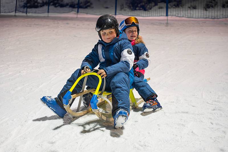 Sánkovačku si užívajú hlavne malé deti