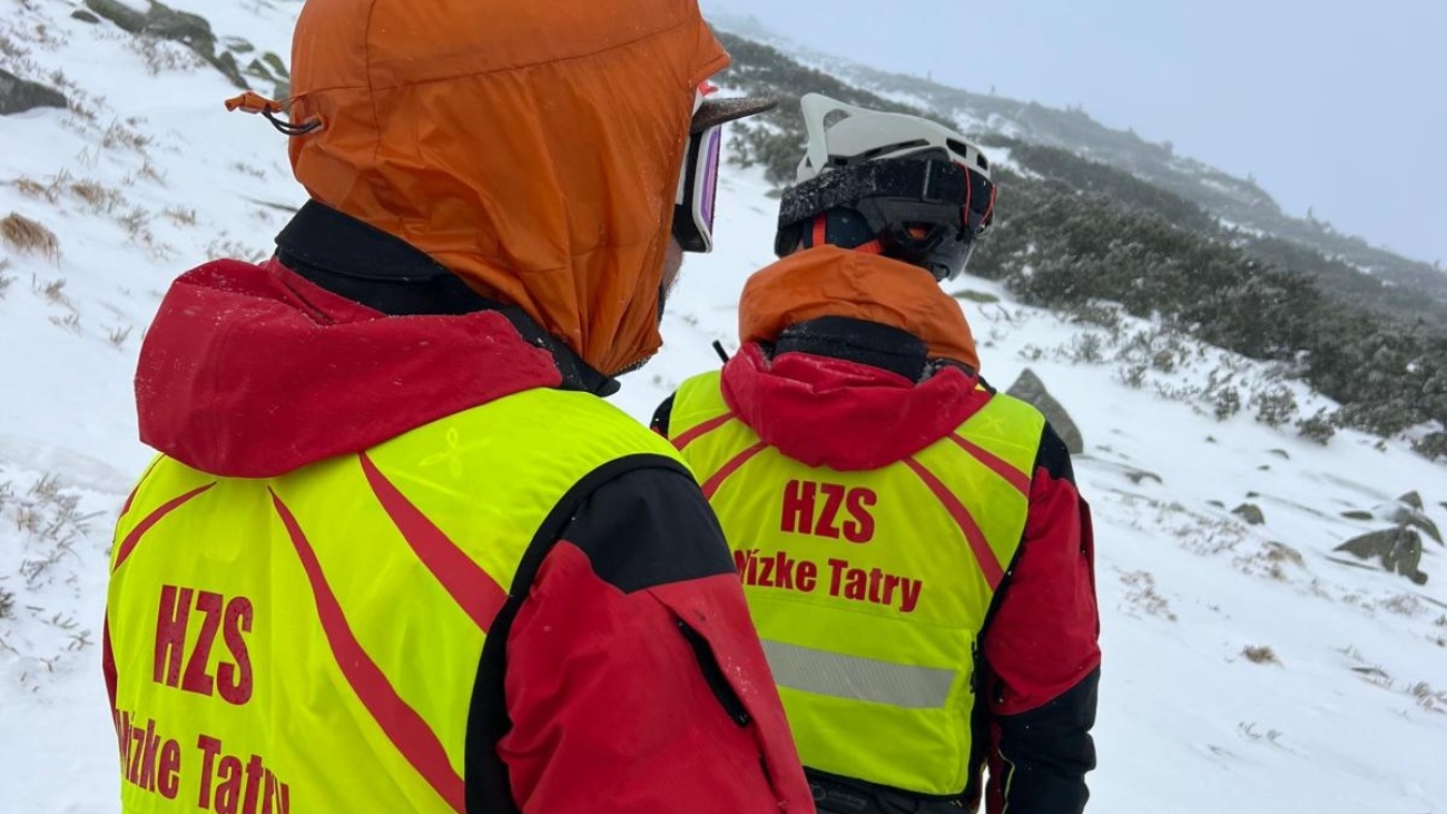 Skialpinistu sa nepodarilo oživiť