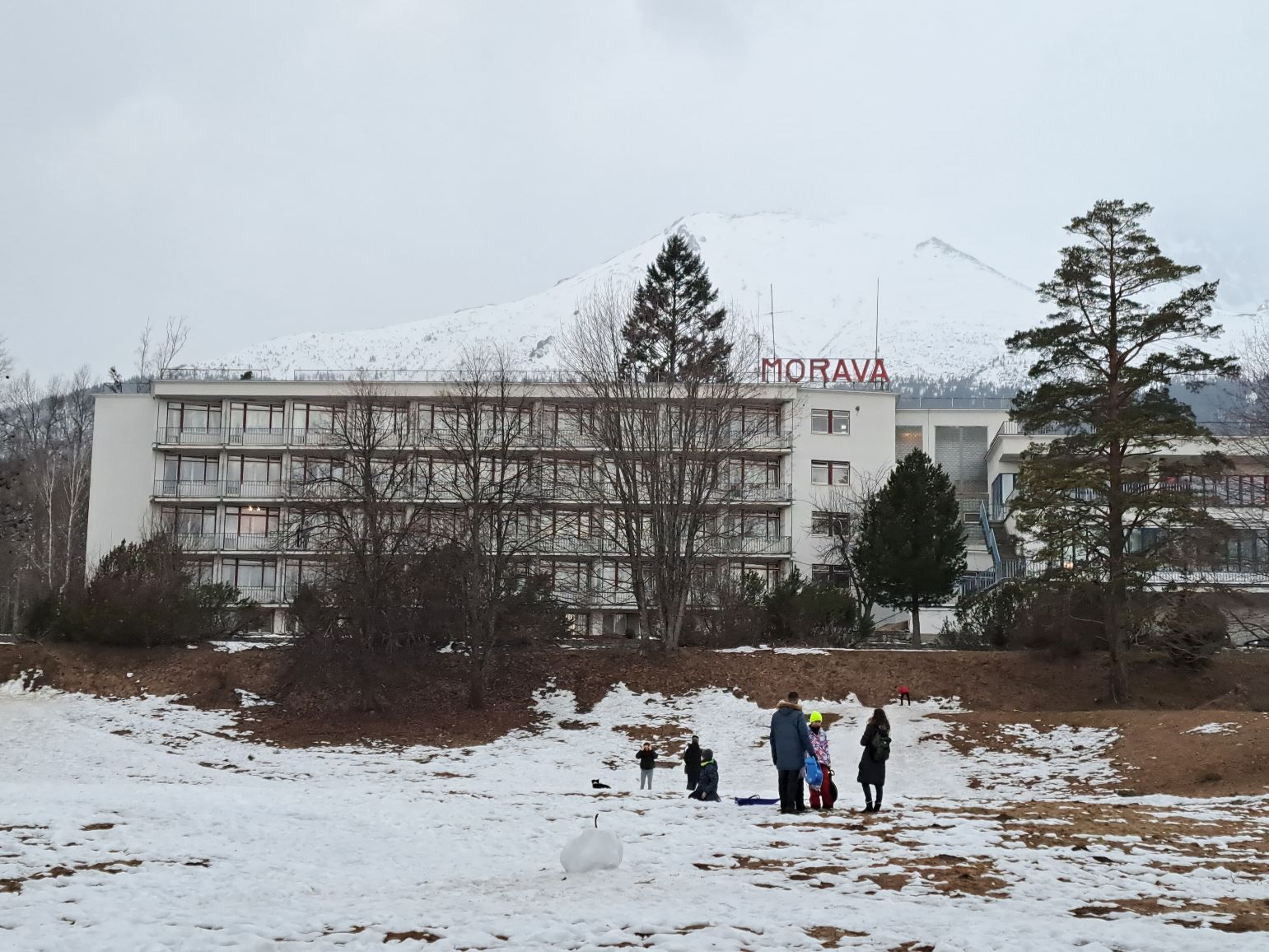 Bývala zotavovňa, dnes hotel Morava v Tatranskej Lomnici