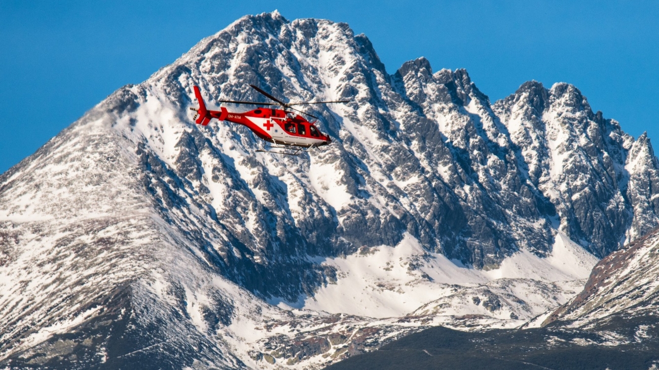 Pod lavínou zahynuli dvaja lyžiari