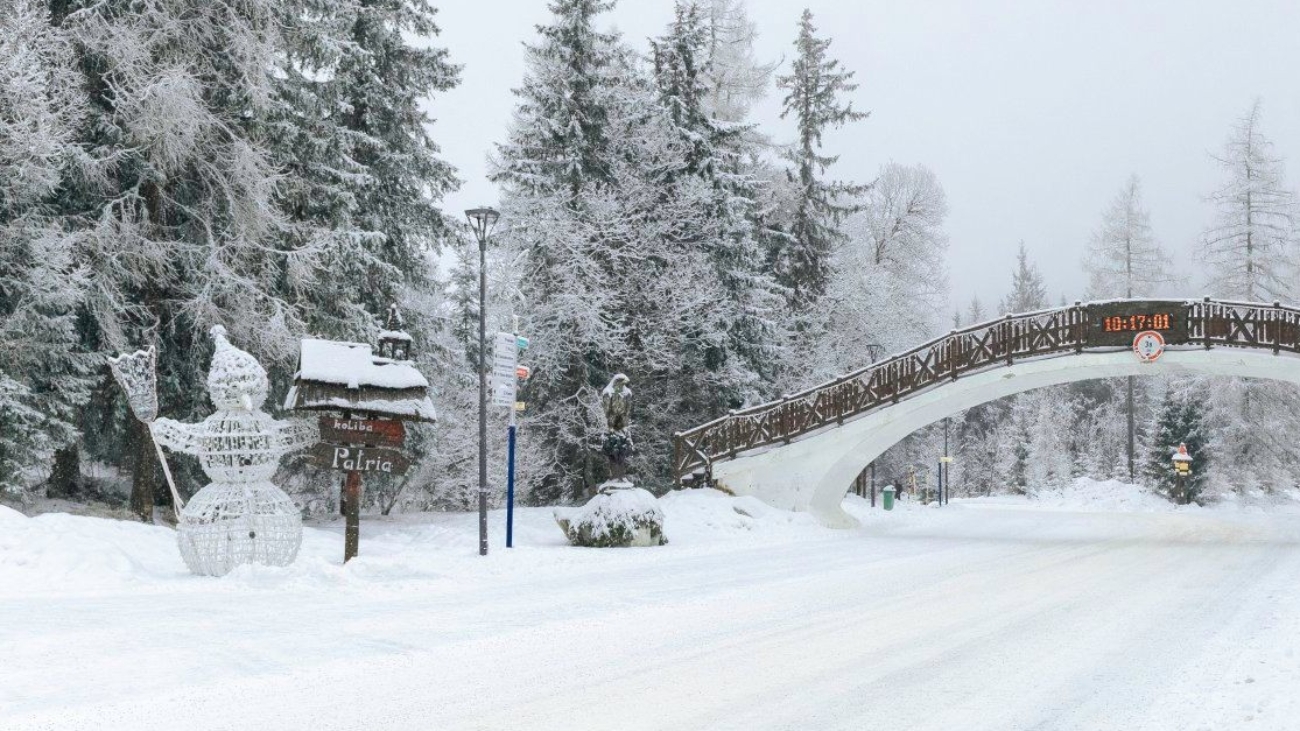 Štrbské Pleso v zimnej kráse
