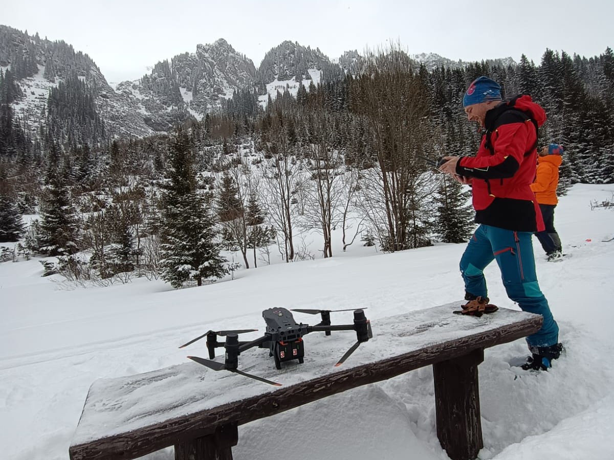 Do prehľadávania Tichej doliny zapojili aj drony