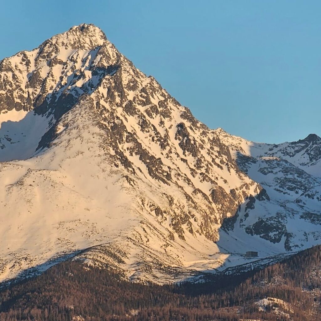 A ešte jeden pohľad na Sliezsky dom