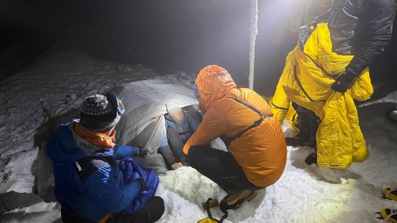 Turisti čakal na hrebeni Nízkych Tatier na záchranu