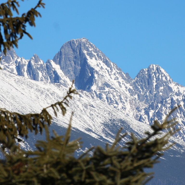 Tatranské kopce čo nevidieť zmenia farbu