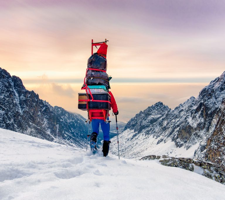 Typický tatranský obrázok - horský nosič