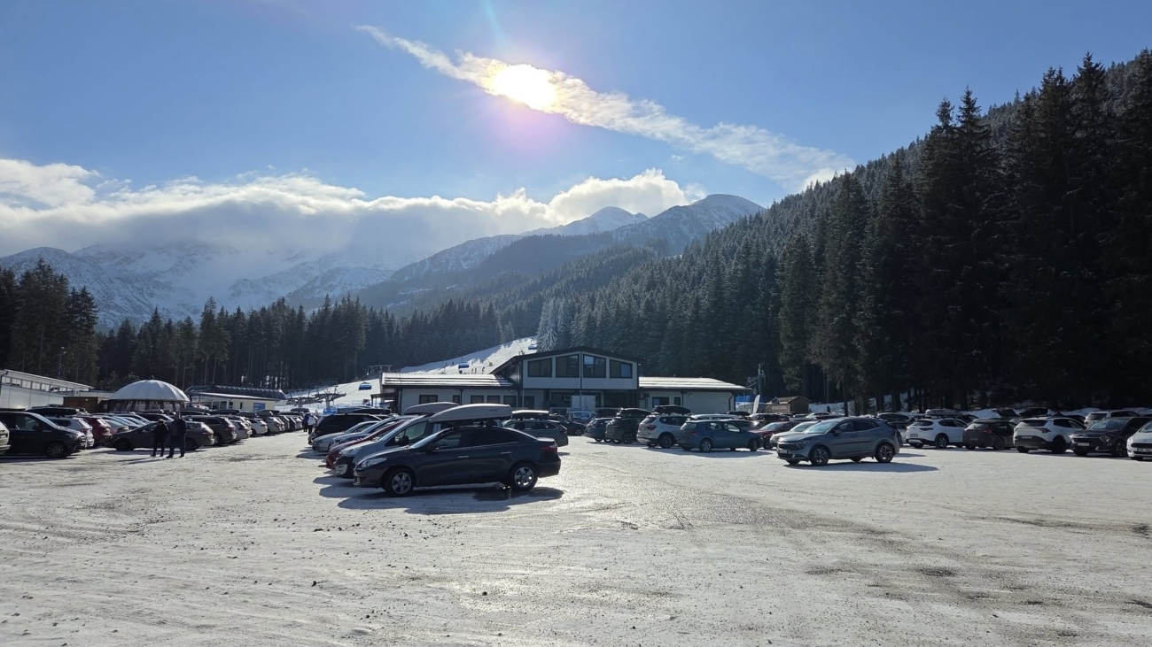 Parkovisko v Zuberci. Foto: Patrik Mik.