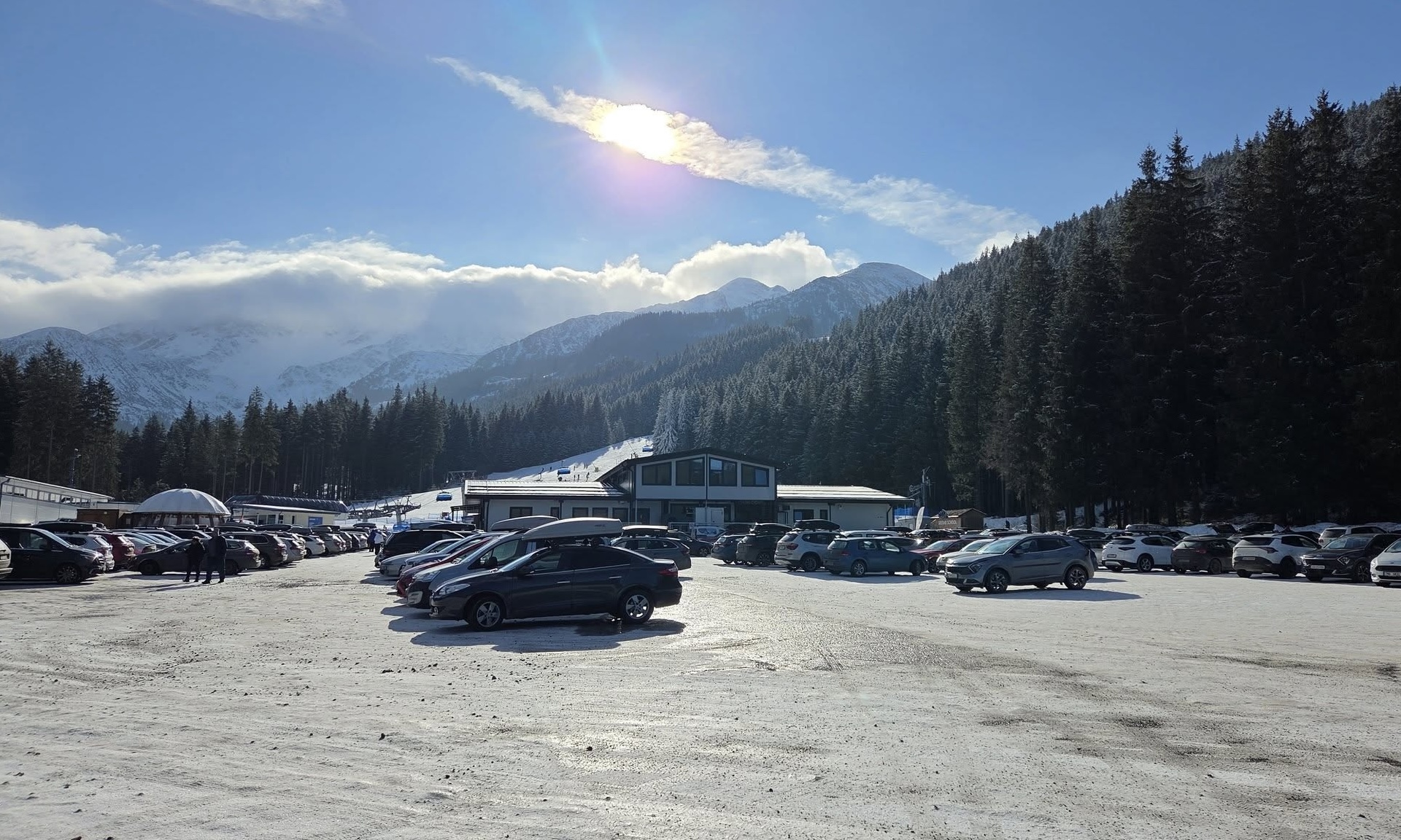 Parkovisko v Zuberci. Foto: Patrik Mik.