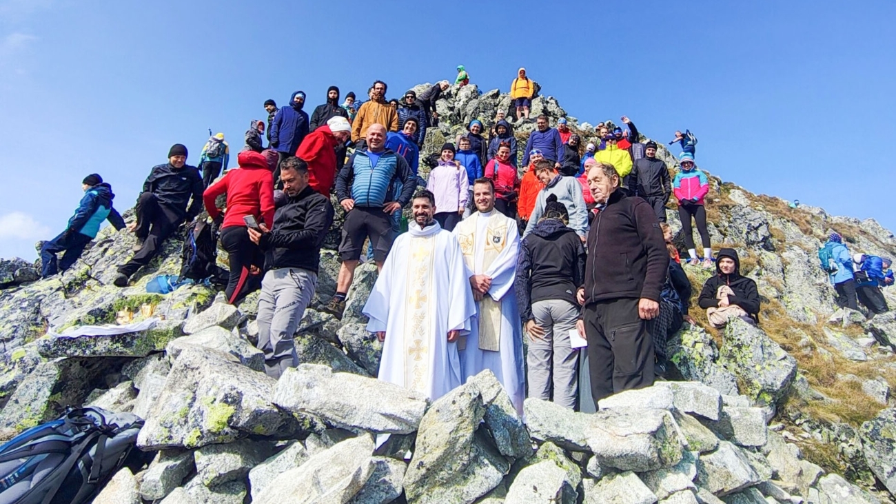 Vlaňajšia svätá omša na Východnej Vysokej. Foto: zdroj Rímskokatolícka farnosť Vysoké Tatry.