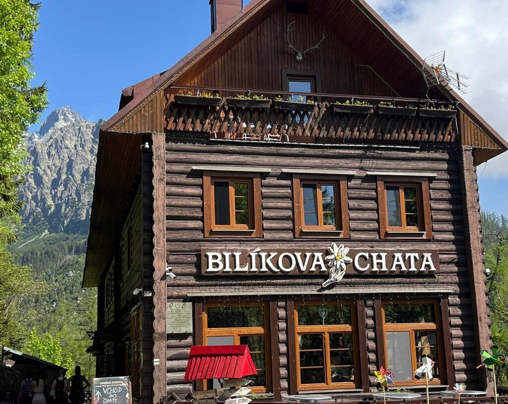 K Bilíkovej chate znova k Rainerke znova po zelenom chodníku
