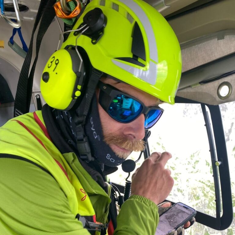 Aj vďaka Vrtuľníkovej záchrannej zdravotnej službe pomohli turistovi z Litvy