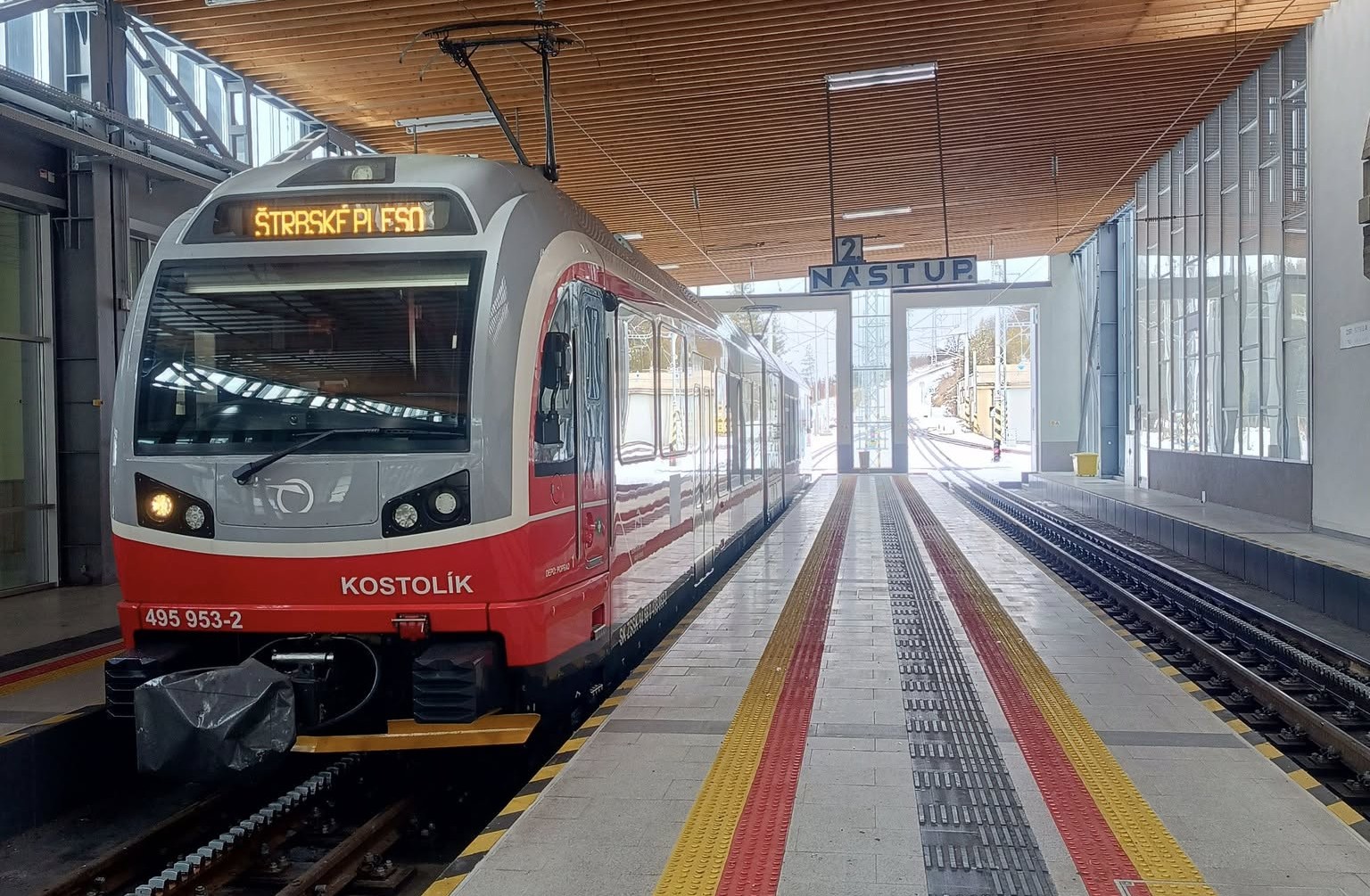 Stanica tatranskej zubačky v Tatranskej Štrbe