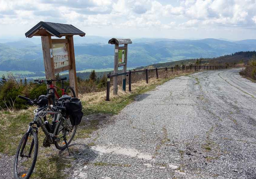 Na novú asfaltku sa cyklisti už tešia