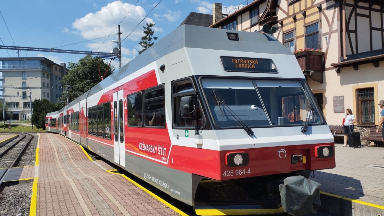Tatranskú elektrickú železnicu využíva čoraz viac ľudí