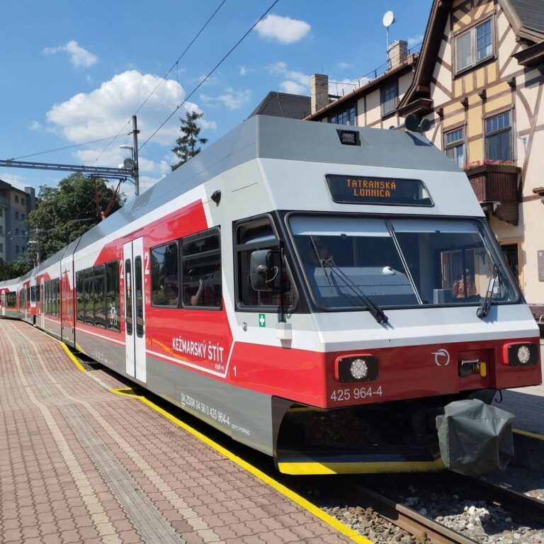 Tatranskú elektrickú železnicu využíva čoraz viac ľudí