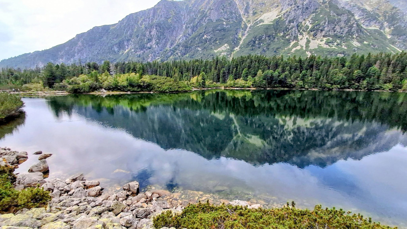 Pohľad na Popradské pleso. Foto: Ludmila Novotná.